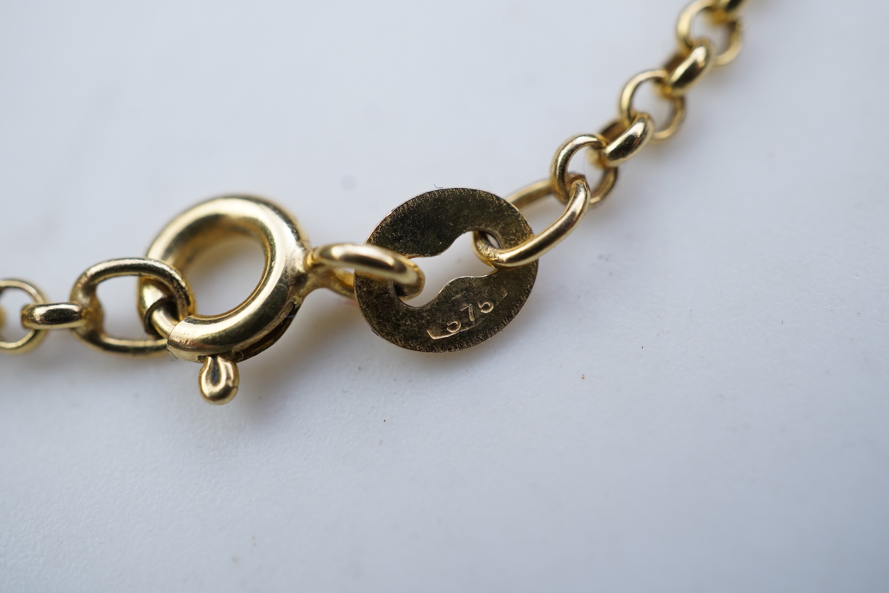 A Victorian gold sovereign pendant